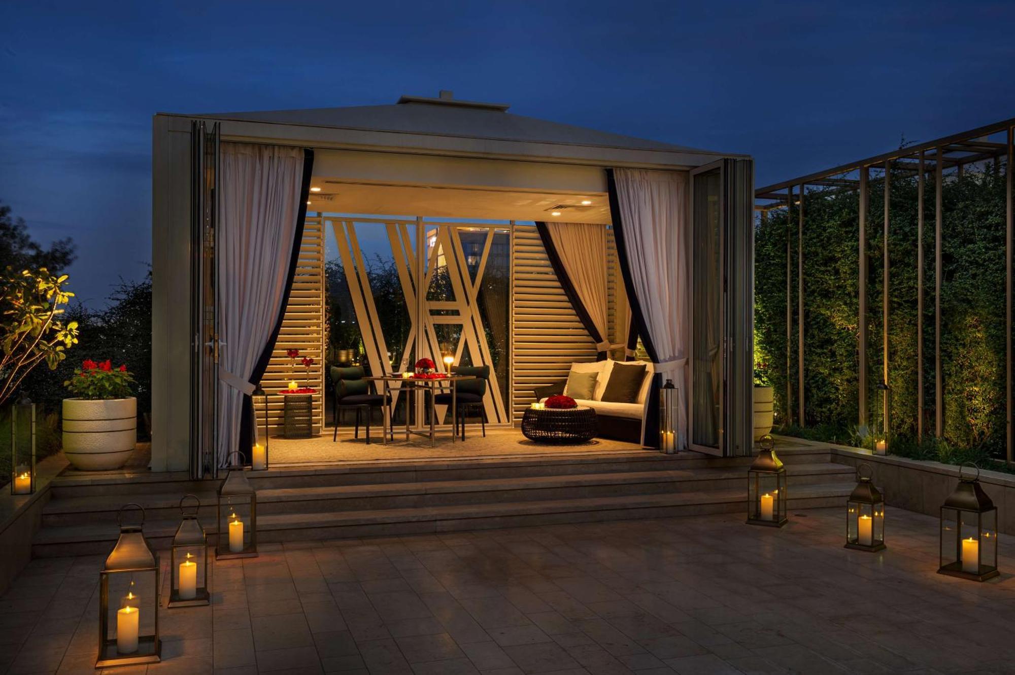 Waldorf Astoria Kuwait Hotel Kuwait City Exterior photo The Cabana at the Westin Palace, Madrid